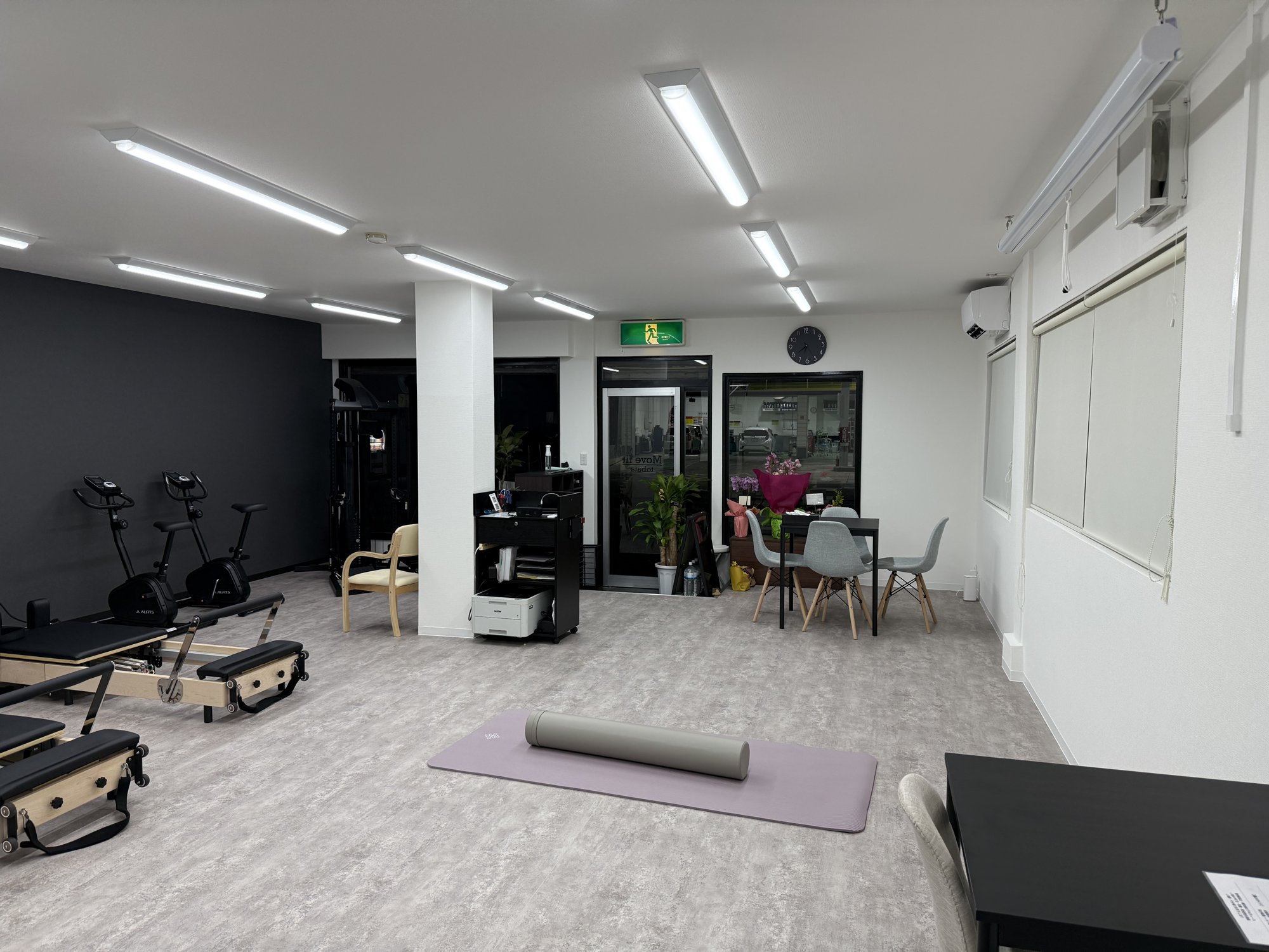 Move fit 戸畑の明るい店内
